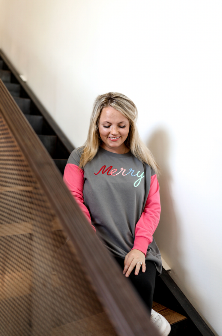 3D Embroidery Merry (Grey/Vintage Red) - Light Weight Color Block Sweatshirt