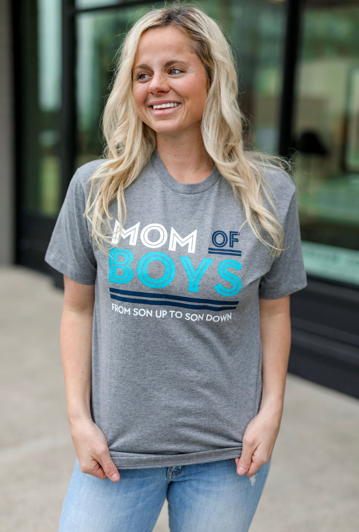 Mom Of Boys (Graphite Heather) - Short Sleeve / Crew